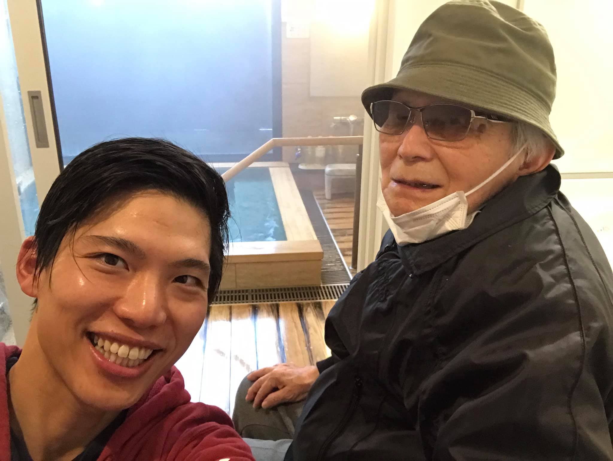 温泉での入浴介助サポート